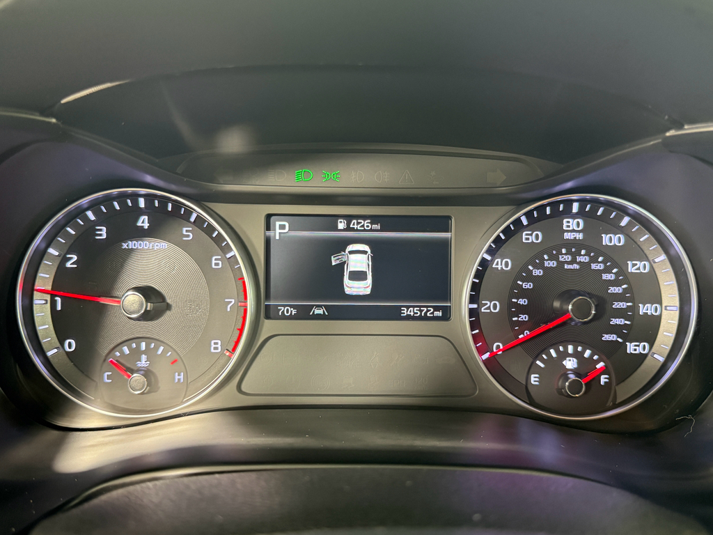 Vehicle image 19 of 25