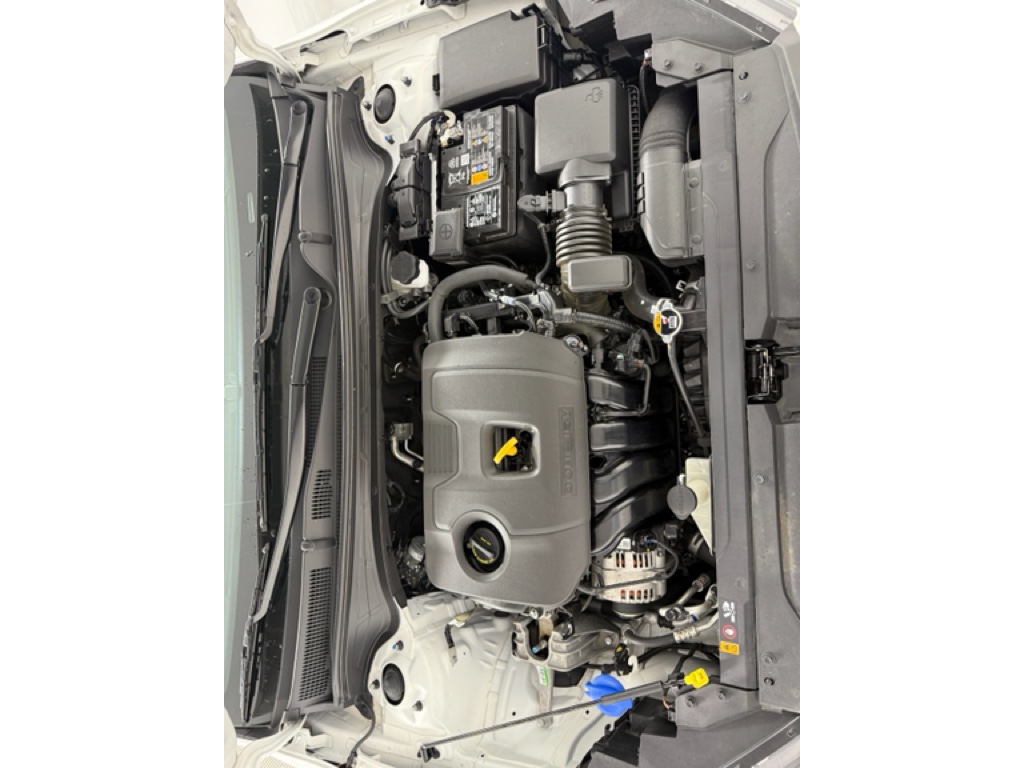 Vehicle image 22 of 25