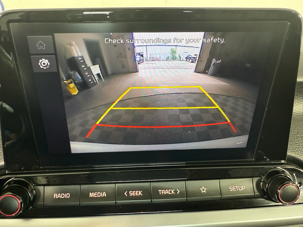 Vehicle image 23 of 25