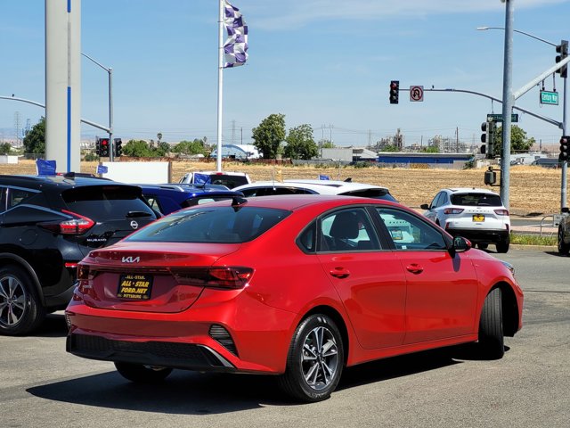Vehicle image 5 of 27