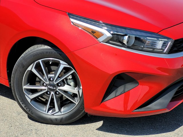 Vehicle image 9 of 27