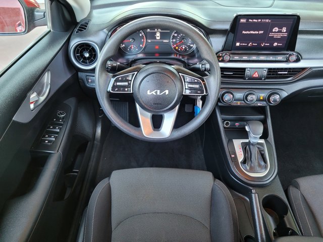 Vehicle image 12 of 27