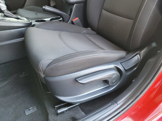 Vehicle image 16 of 27