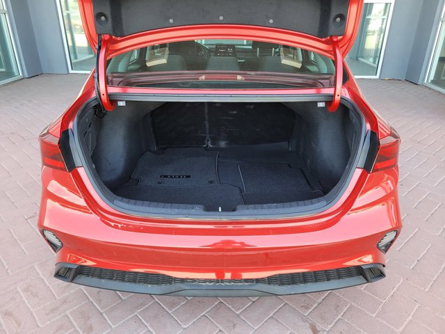Vehicle image 10 of 27