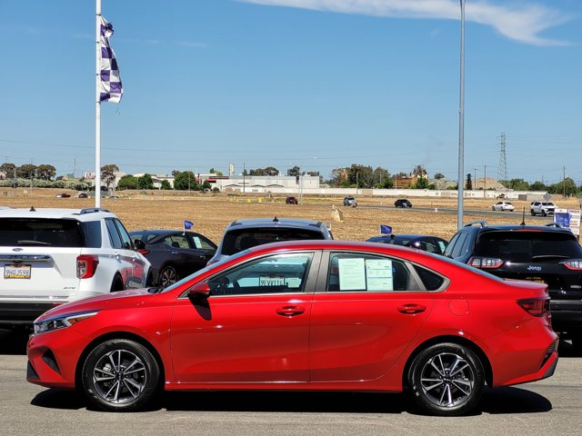 Vehicle image 7 of 27