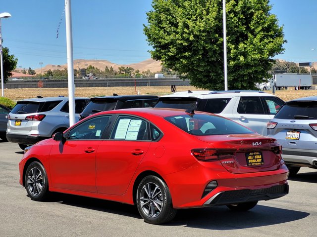 Vehicle image 6 of 27