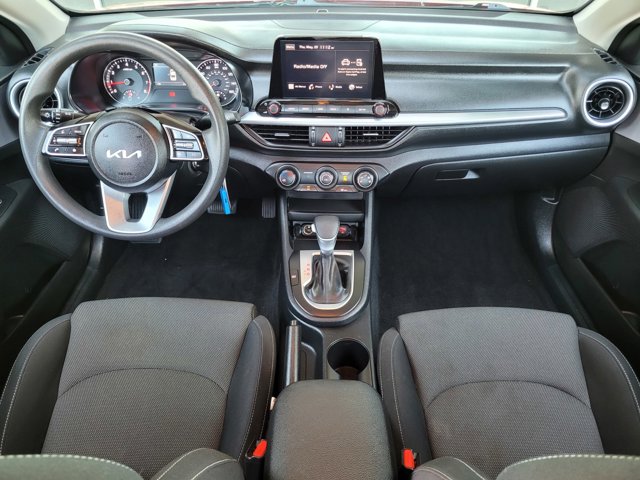 Vehicle image 13 of 27