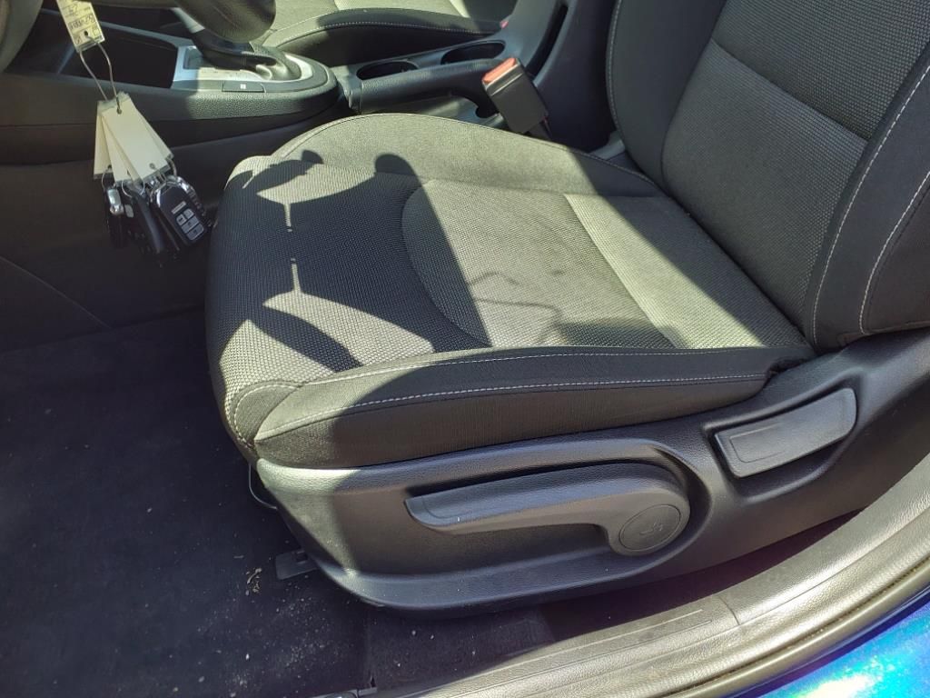 Vehicle image 16 of 35