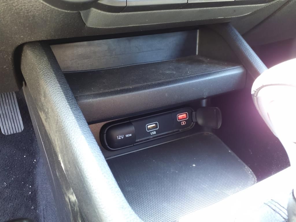 Vehicle image 26 of 35