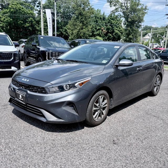 2024 Kia Forte LXS Image 1 of 11