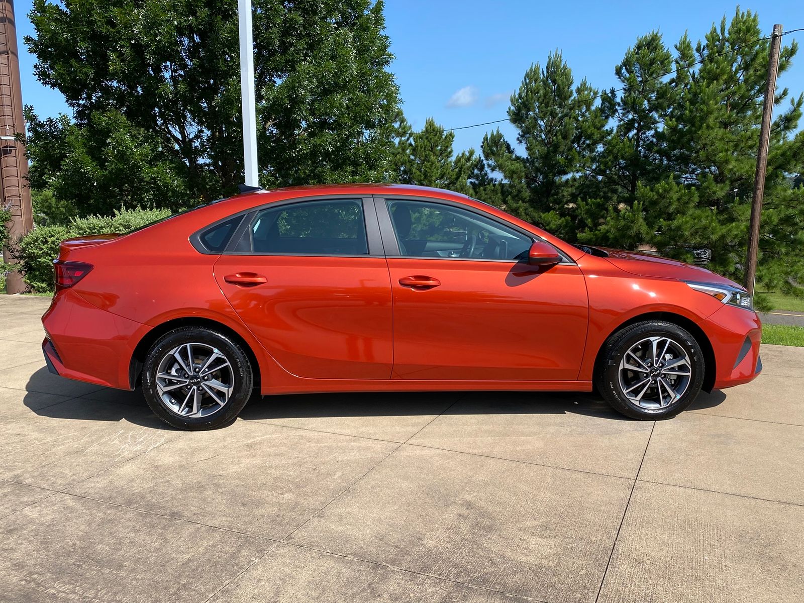 Vehicle image 4 of 30