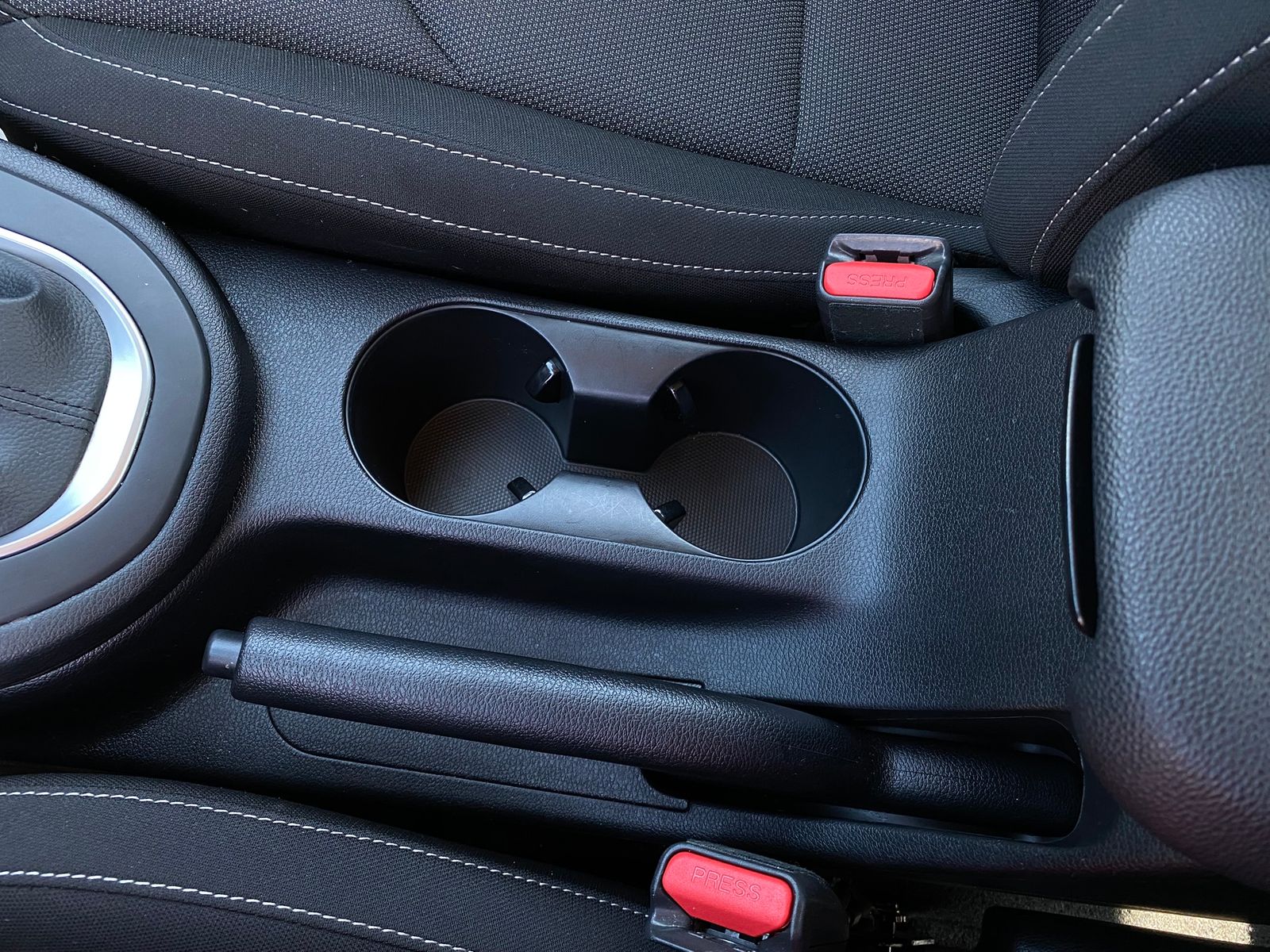 Vehicle image 27 of 30