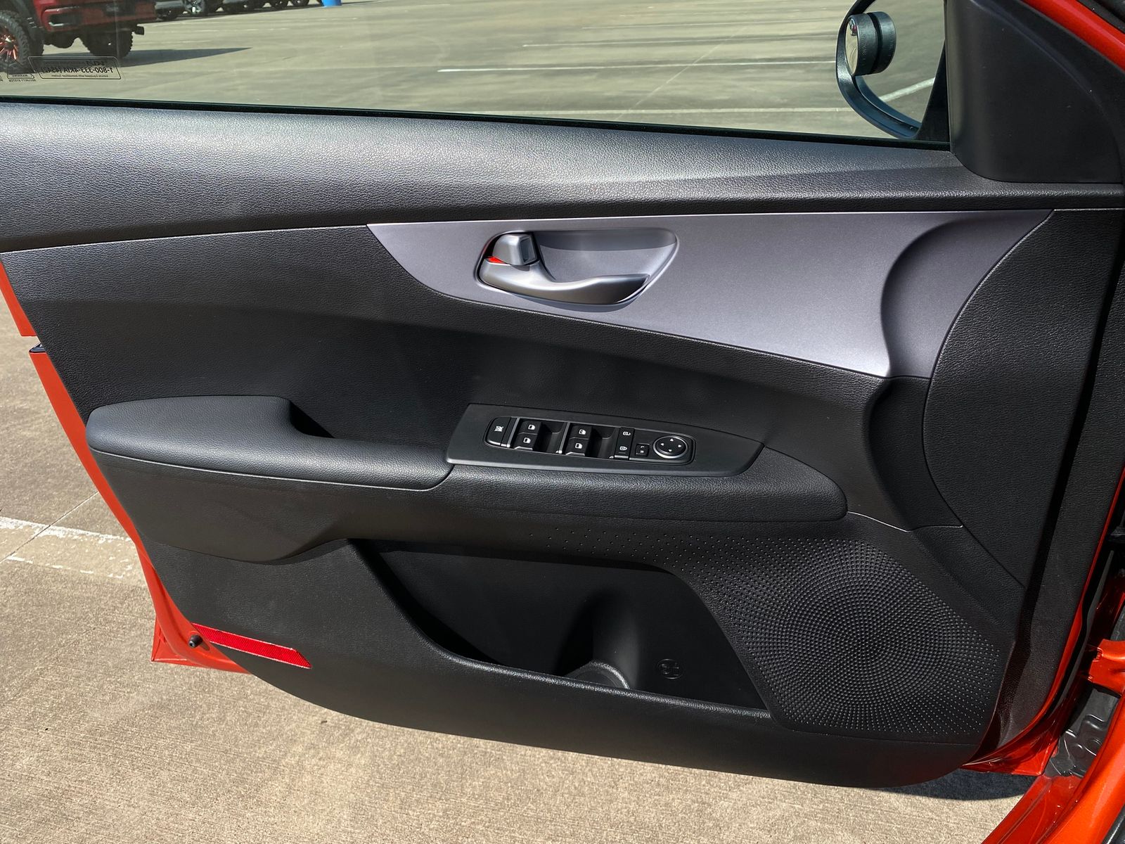 Vehicle image 22 of 30
