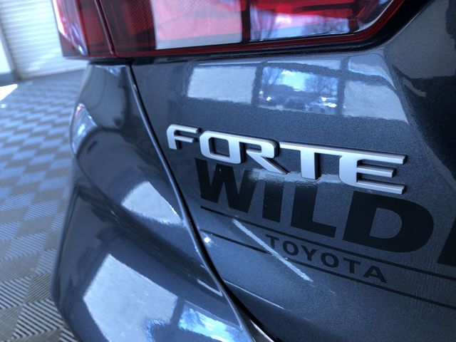 Vehicle image 19 of 37