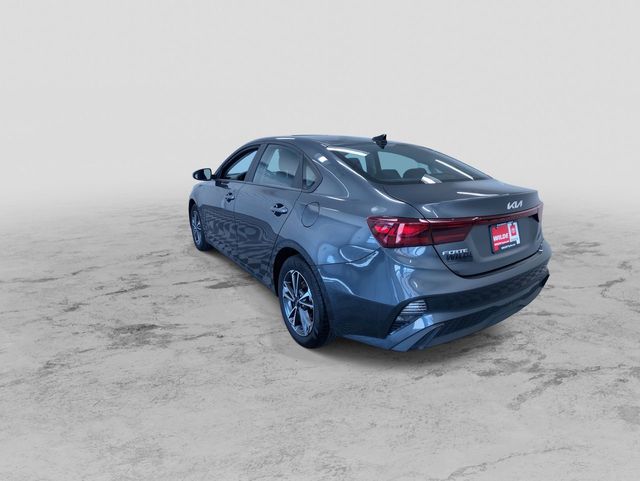 Vehicle image 14 of 37
