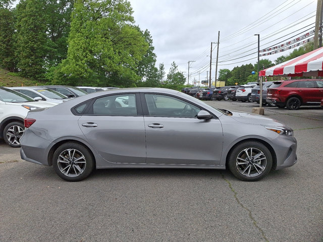 Vehicle image 5 of 30