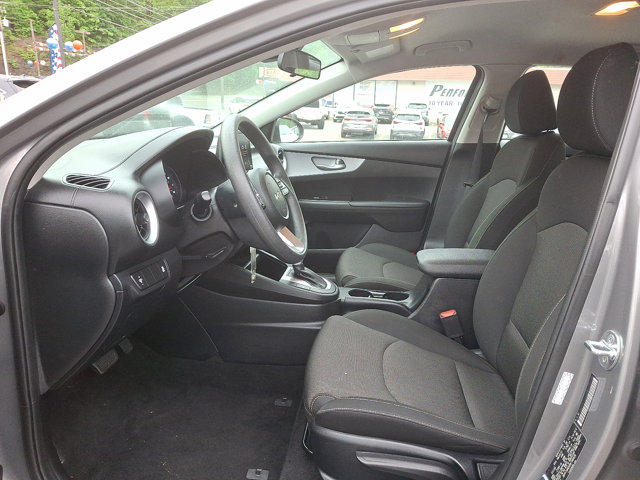 Vehicle image 13 of 30