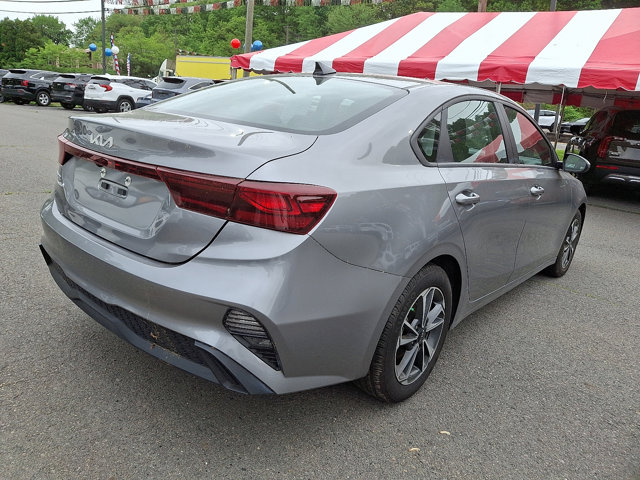 Vehicle image 2 of 30
