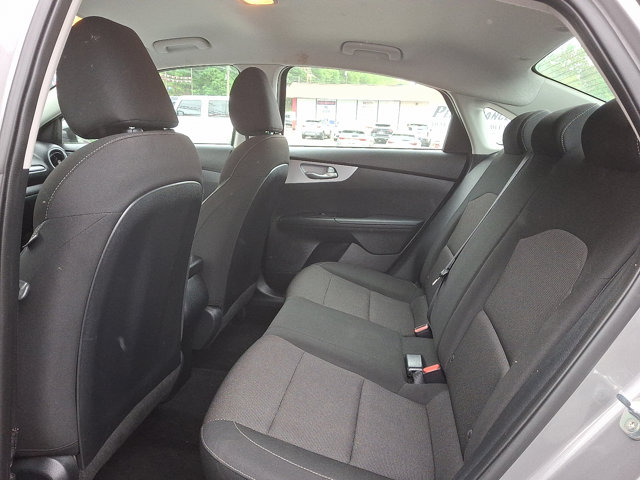 Vehicle image 10 of 30