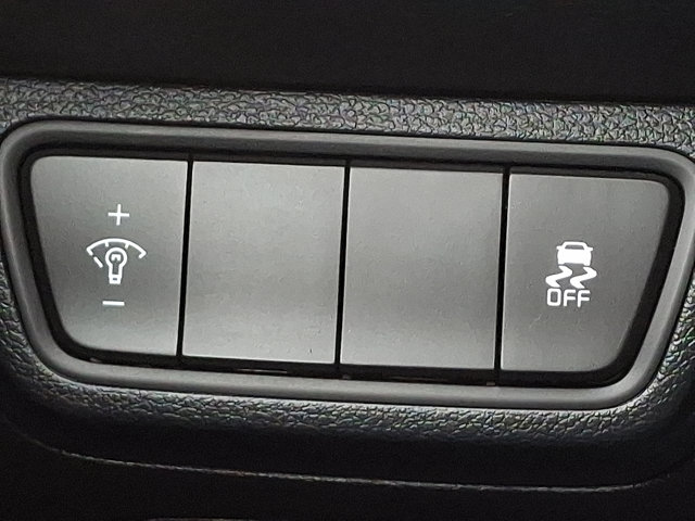 Vehicle image 25 of 30