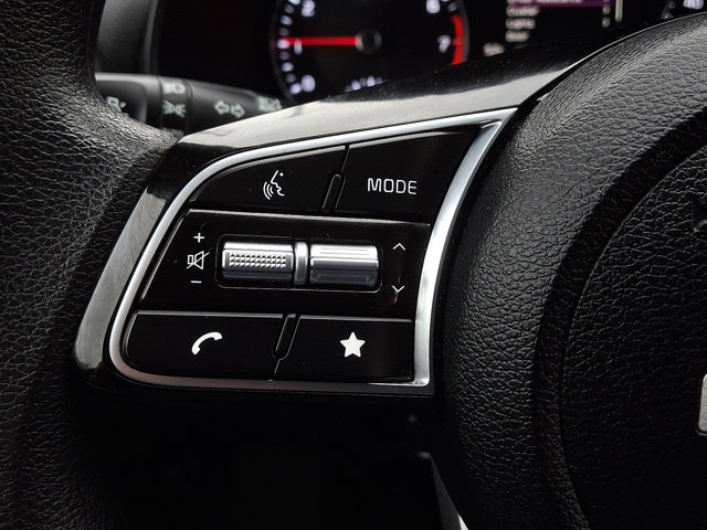 Vehicle image 21 of 30