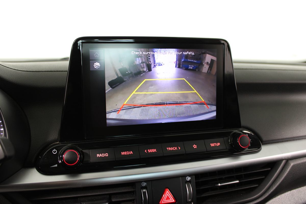 2024 Kia Forte LXS Image 22 of 32