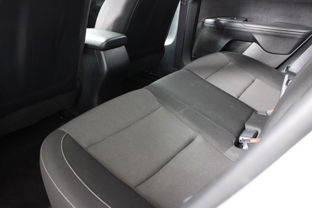 2024 Kia Forte LXS Image 14 of 32