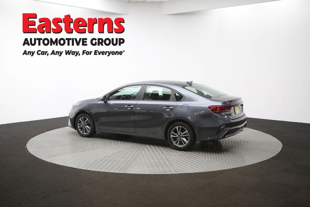 2024 Kia Forte LXS Image 32 of 63