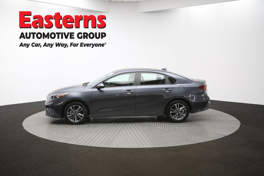 2024 Kia Forte LXS Image 34 of 63