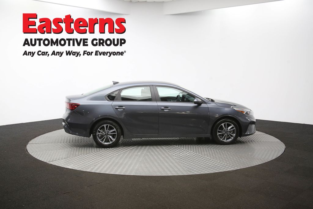 2024 Kia Forte LXS Image 18 of 63