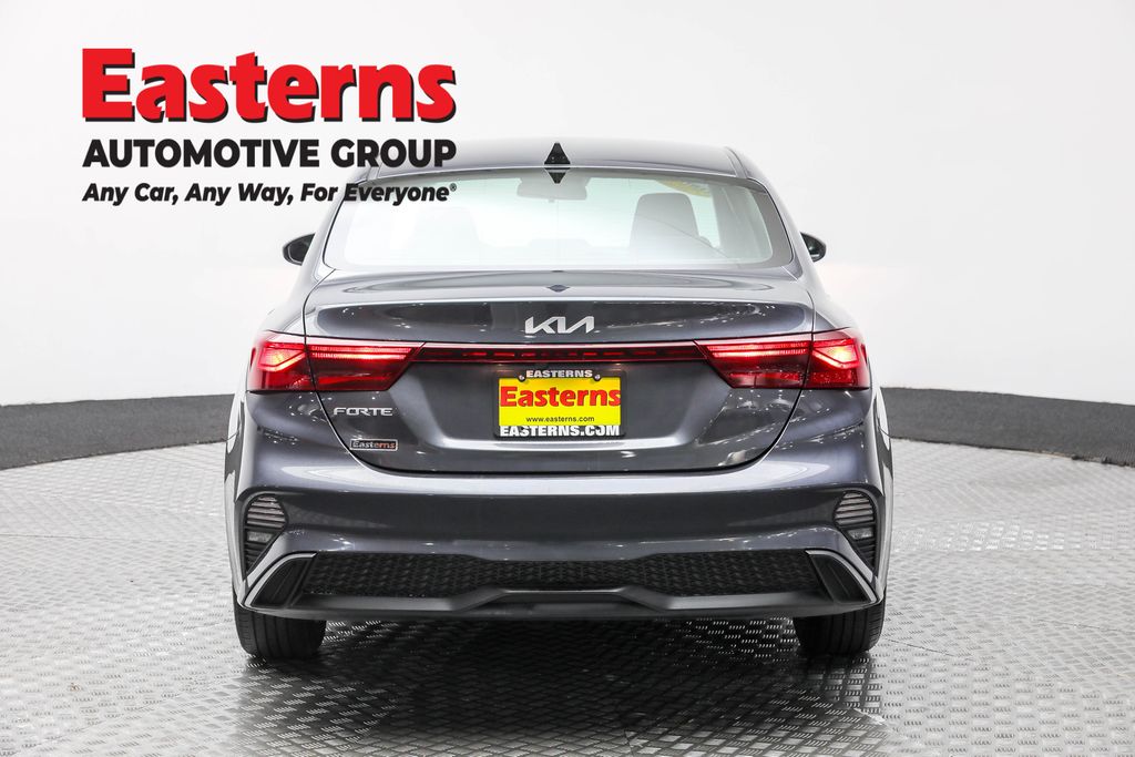 2024 Kia Forte LXS Image 61 of 63