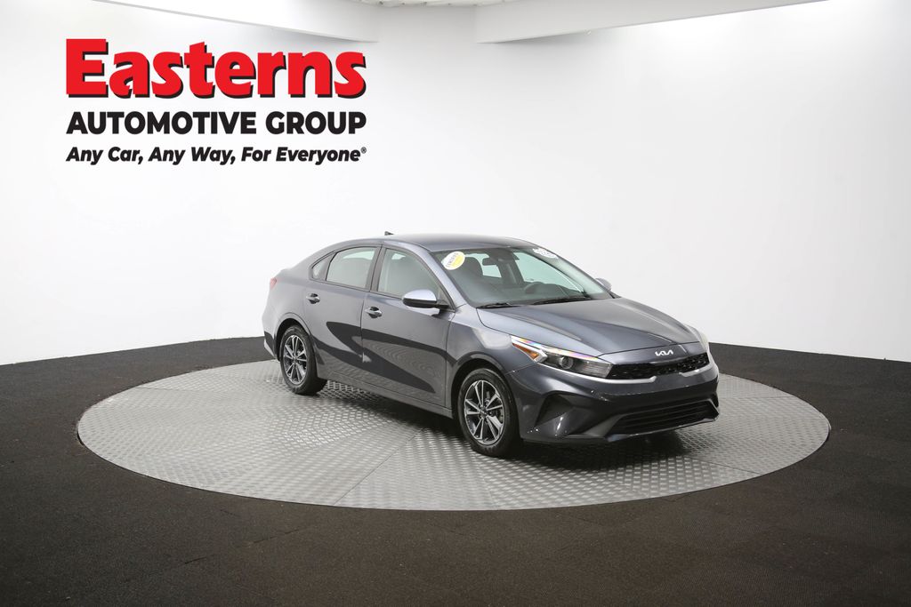 2024 Kia Forte LXS Image 13 of 63