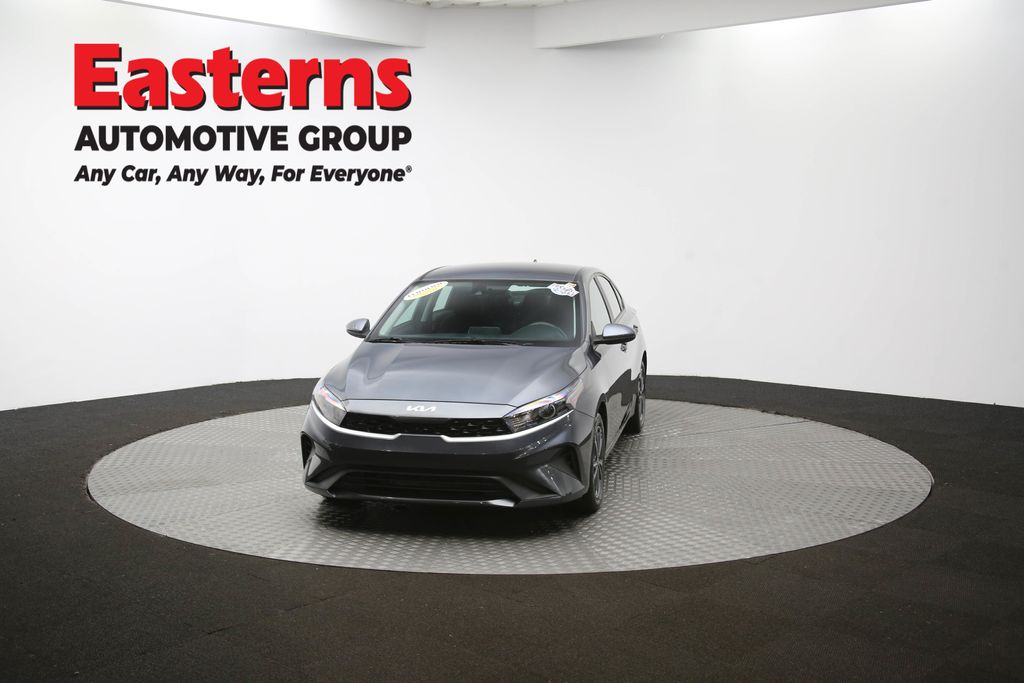 2024 Kia Forte LXS Image 6 of 63