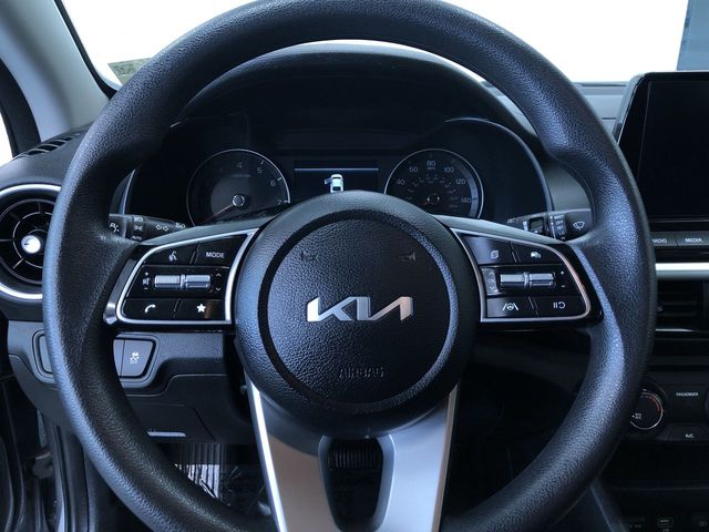 Vehicle image 29 of 38