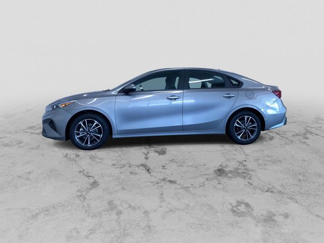 Vehicle image 16 of 38