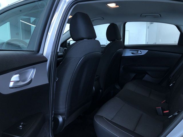 Vehicle image 23 of 38