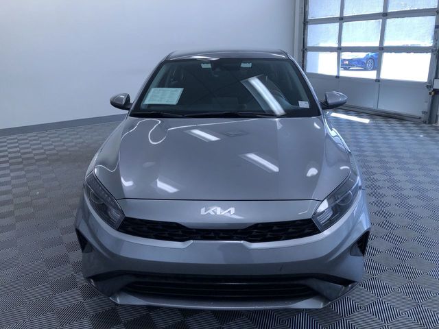 Vehicle image 4 of 38