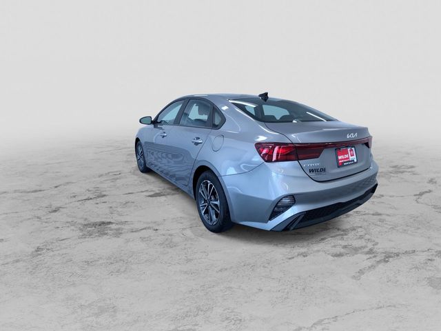 Vehicle image 13 of 38