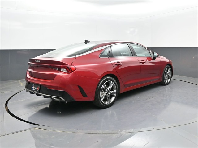 Vehicle image 7 of 26