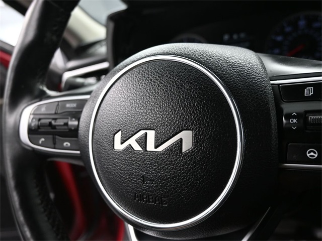 Vehicle image 21 of 26