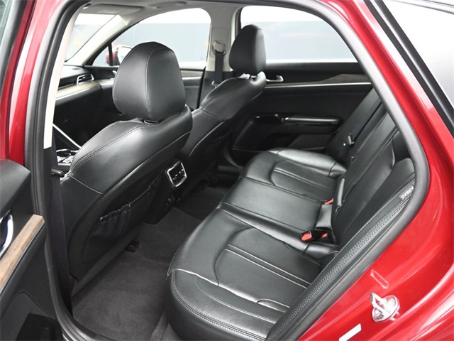 Vehicle image 16 of 26