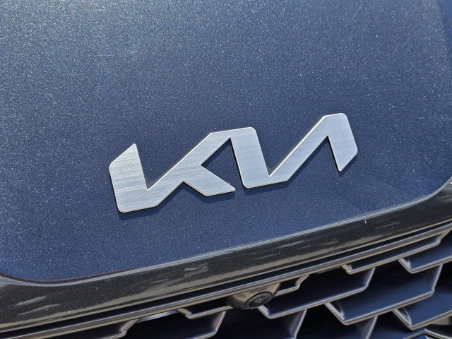Vehicle image 28 of 34