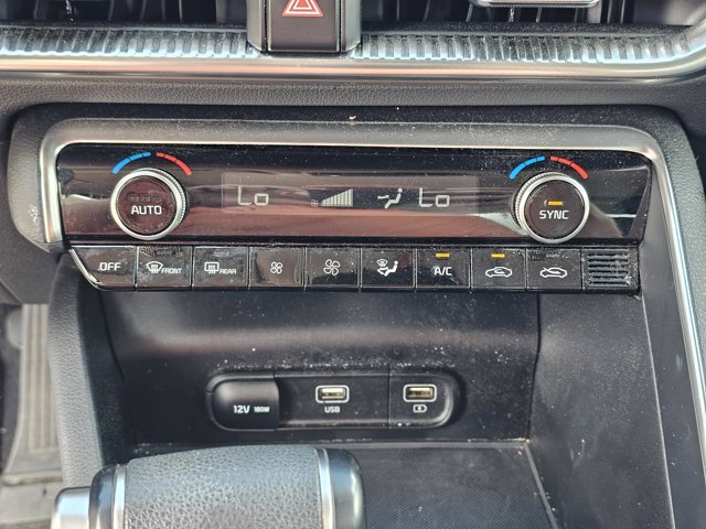 Vehicle image 30 of 34
