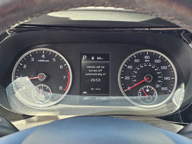 Vehicle image 17 of 34