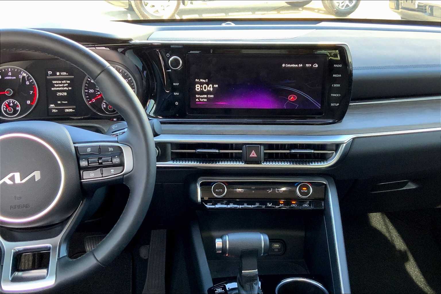 Vehicle image 8 of 31