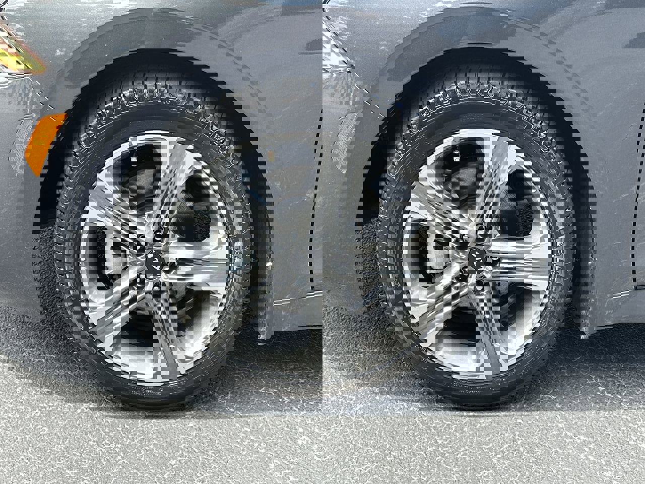 Vehicle image 11 of 35