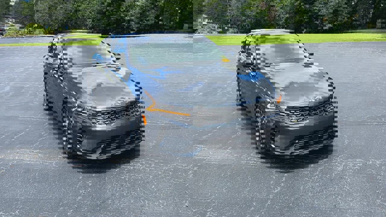 Vehicle image 5 of 35