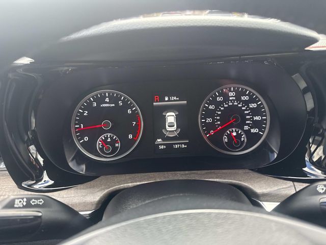 2024 Kia K5 EX Image 17 of 34