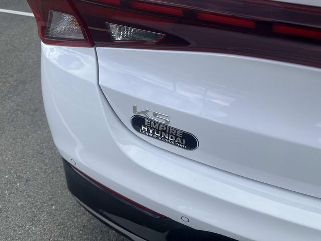 2024 Kia K5 EX Image 29 of 34