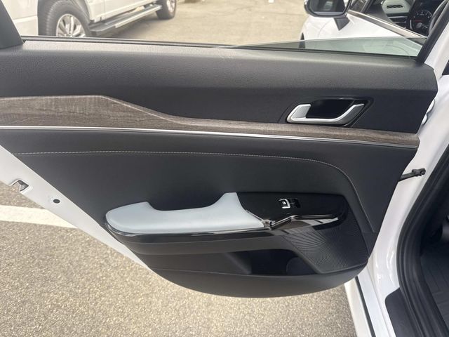 2024 Kia K5 EX Image 24 of 34